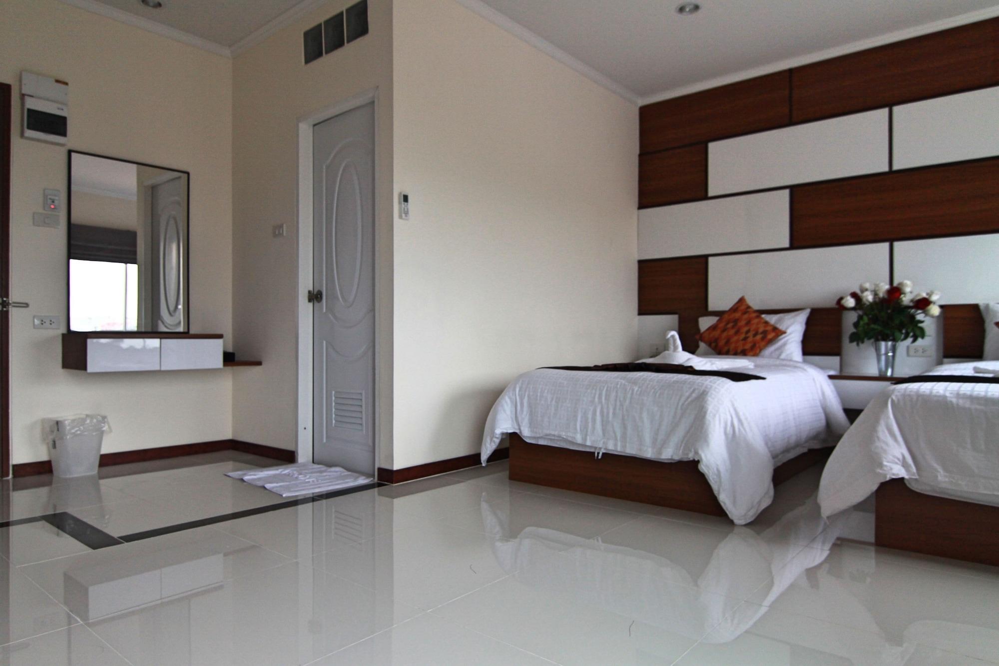 Ttt Hotel Хат Яй Екстериор снимка