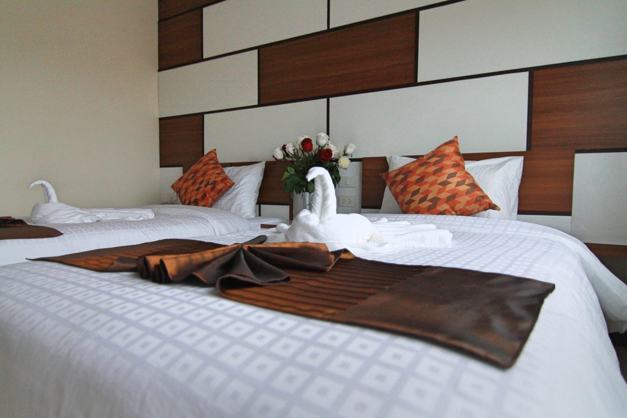 Ttt Hotel Хат Яй Екстериор снимка