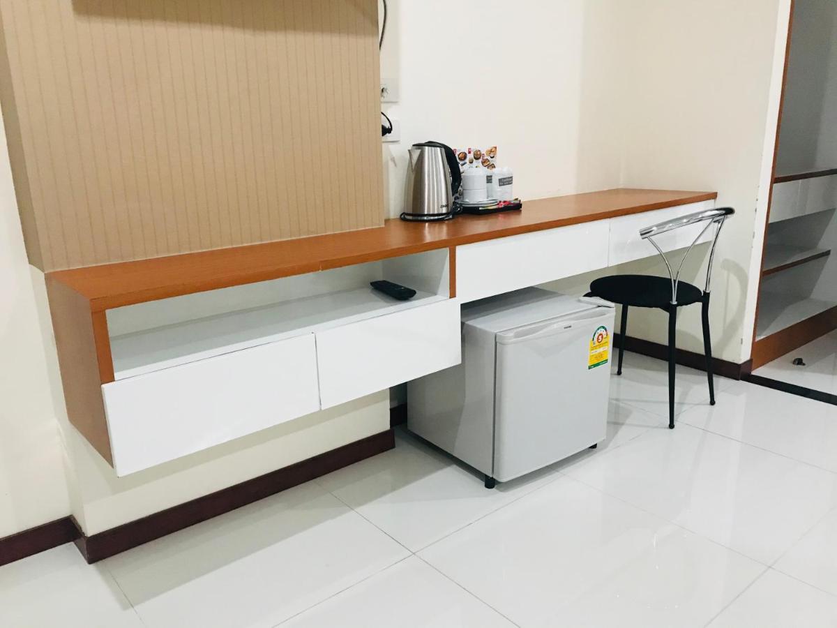 Ttt Hotel Хат Яй Екстериор снимка
