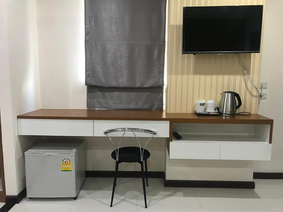 Ttt Hotel Хат Яй Екстериор снимка